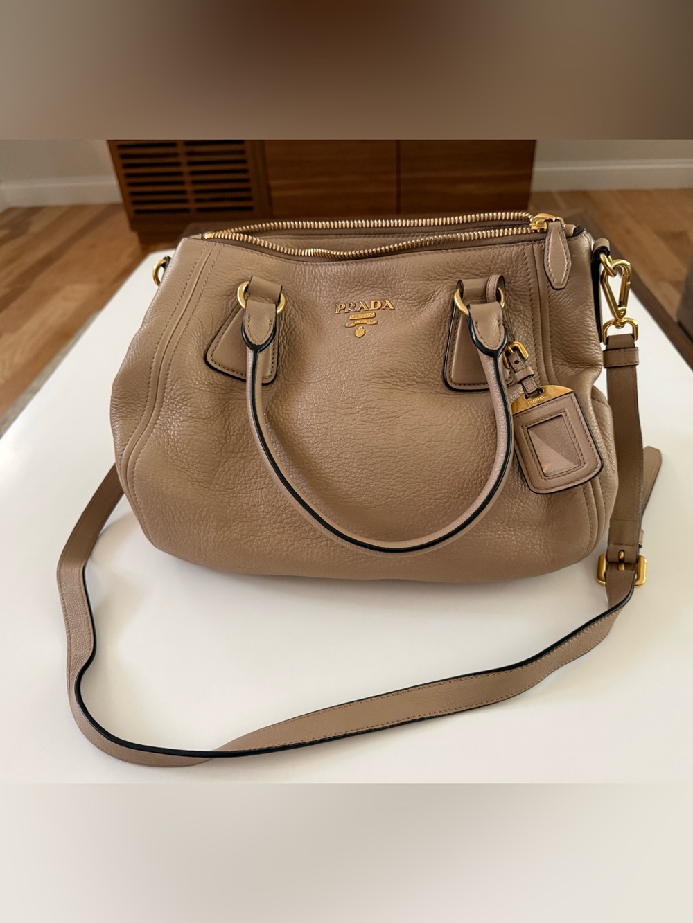 Prada Vitello Phenix Leather Convertible Tote Bag Cammeo Beige – Authentic